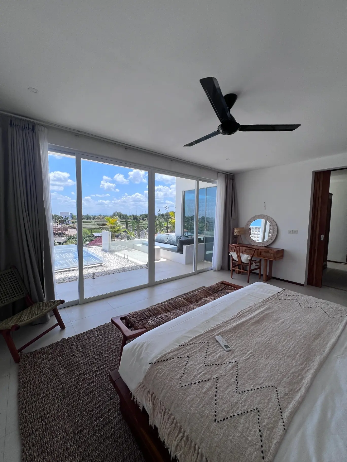 #9 2BR VILLA WITH PRIVATE JACUZZI IN TUMBAK BAYUH — image 4