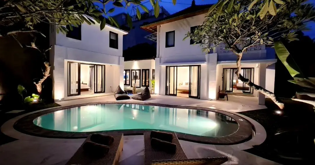 Villa in the heart of Brawa Canggu pool and garden view walking distance to the beach (800 m)