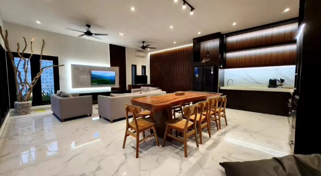 Villa in the heart of Brawa Canggu pool and garden view walking distance to the beach (800 m) — image 4