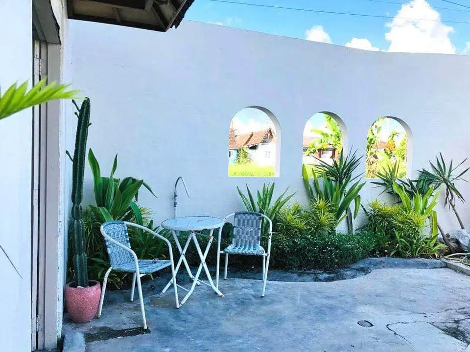 Studio 1 BEDROOM Central Canggu available again March 8th min 2 months — image 2