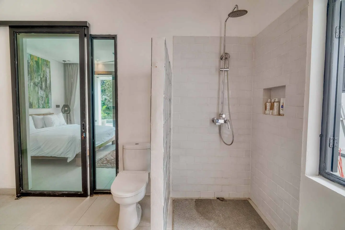 Stylish family villa in the heart of Berawa Canggu🏝 — image 4