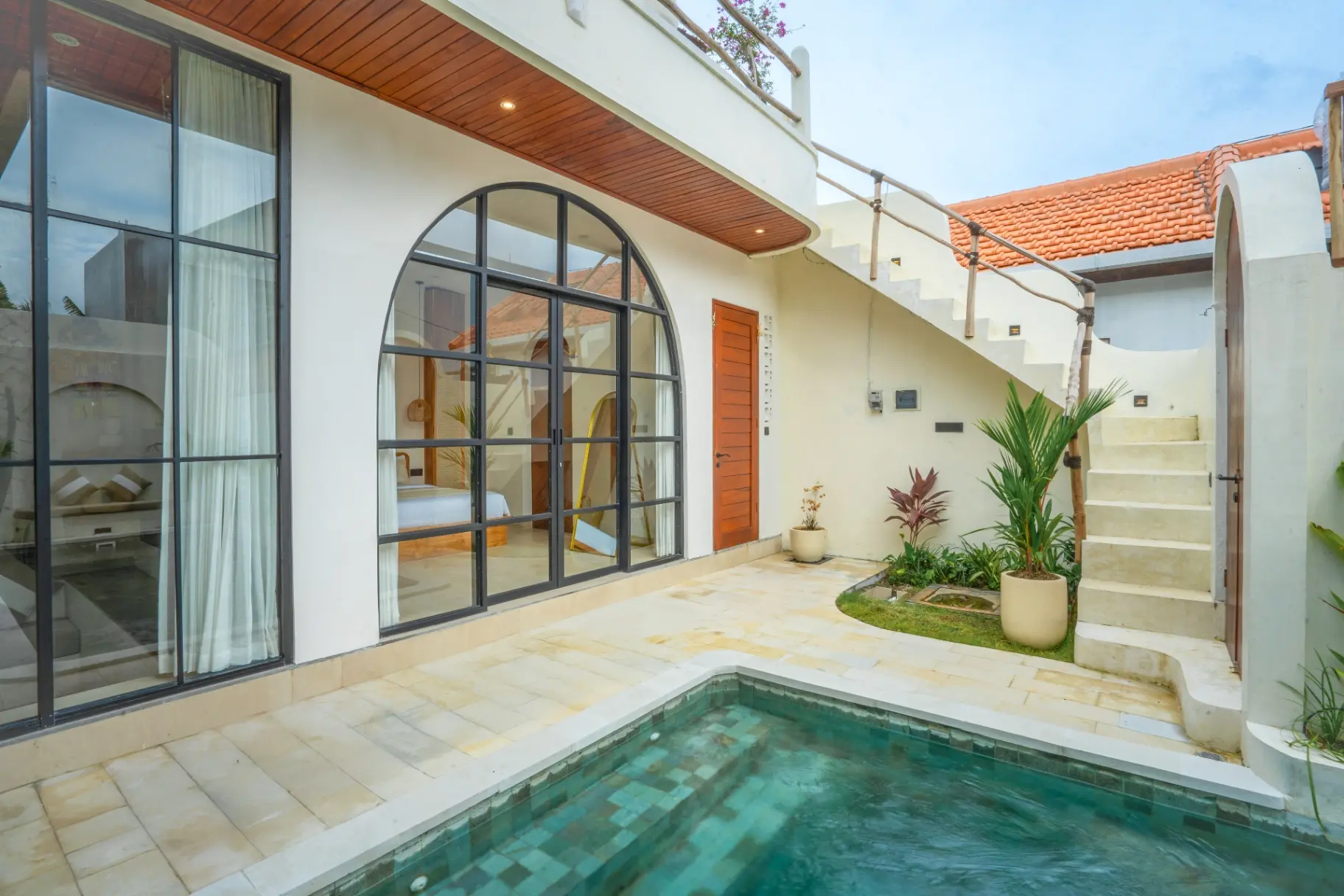 Private 2BR Pool Villa in Tumbak Bayuh – Available for Rent — image 2