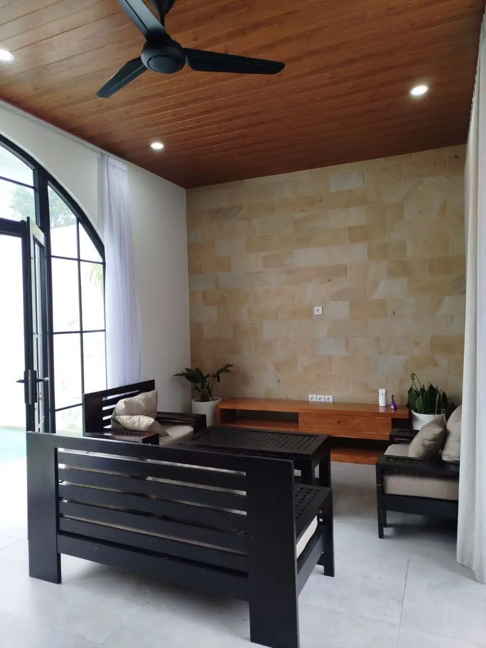 Brand new villa in Padonan Canggu — image 3