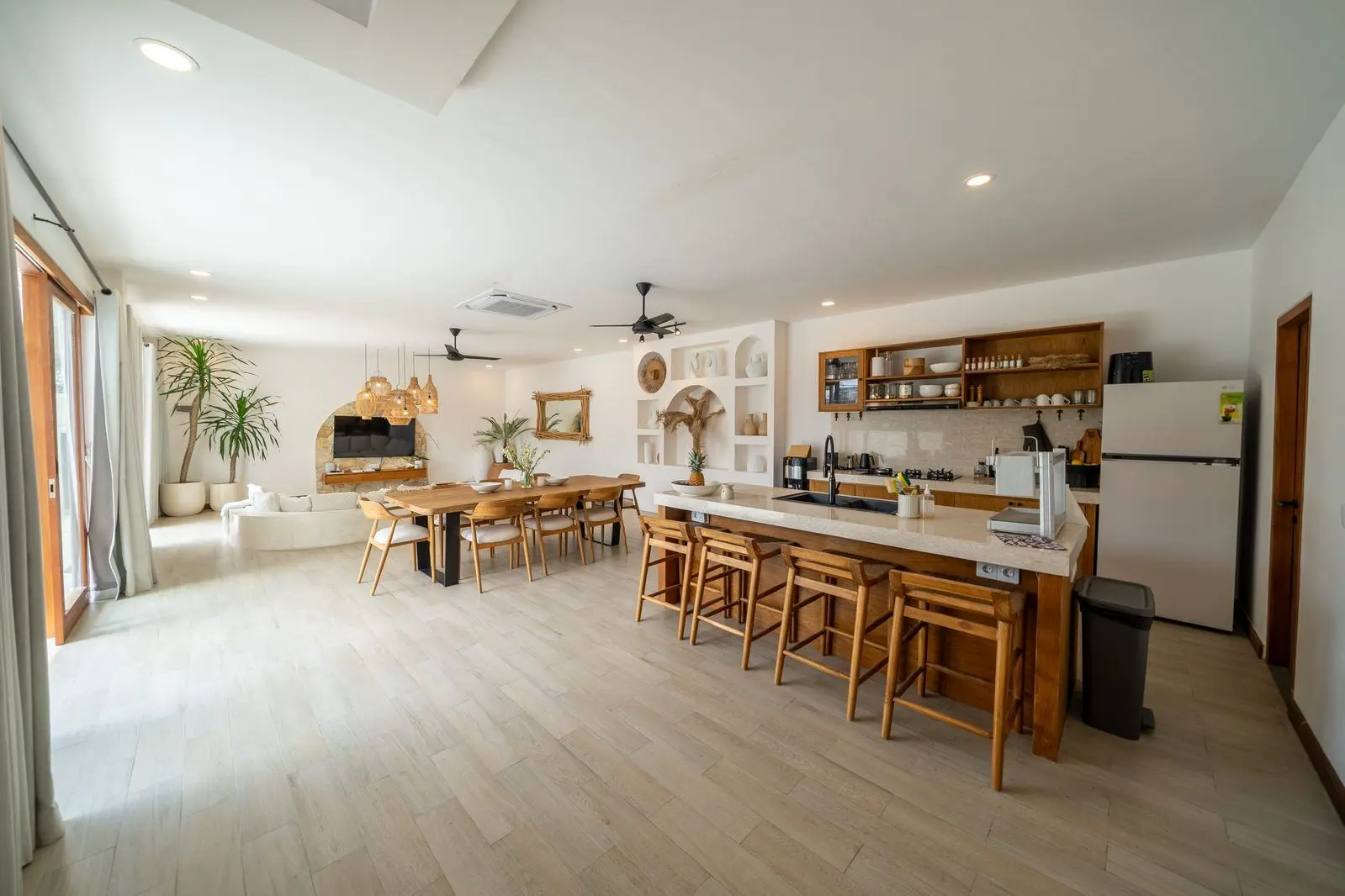 Modern Boho style Villa Berawa for Monthly rental in Canggu — image 2