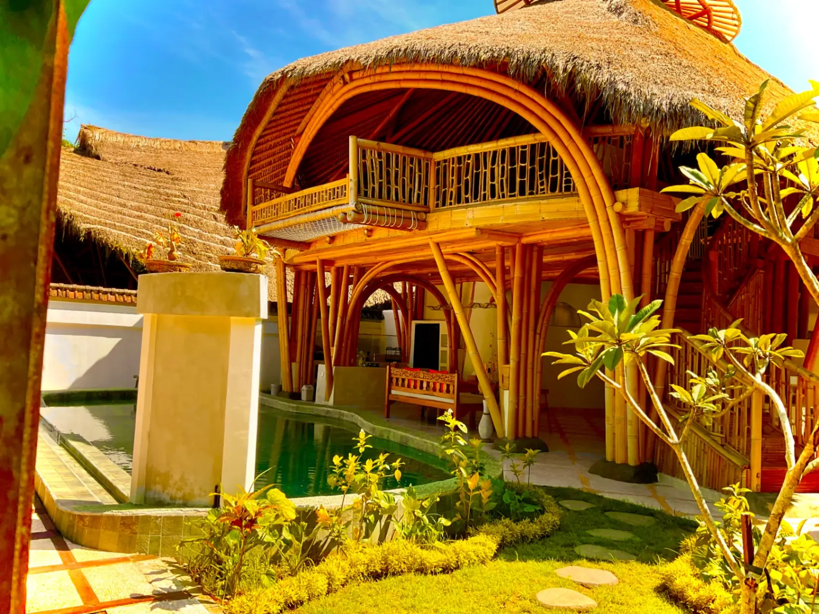 Jungle view bamboo Villa close to Ubud for Rent — image 1