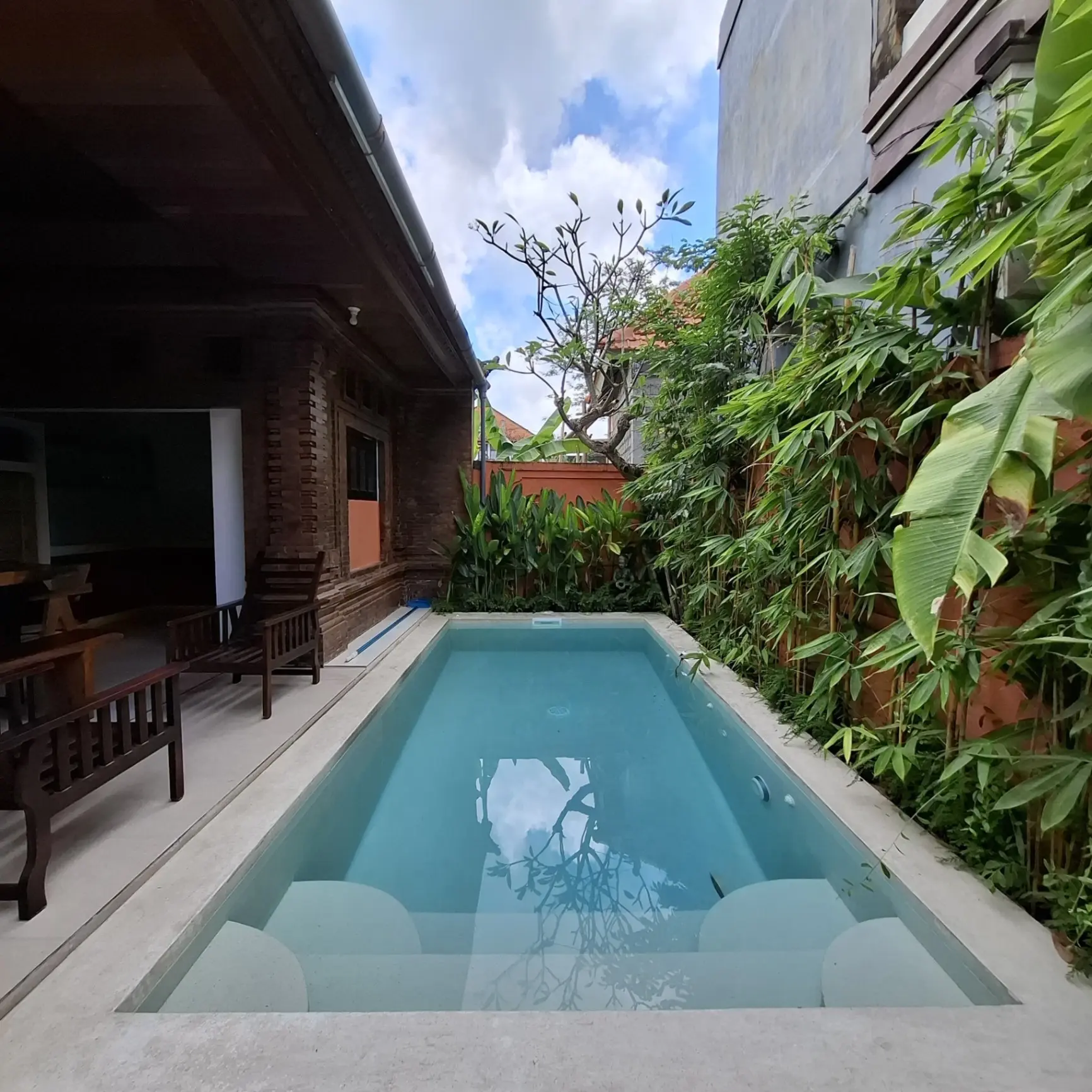 Spacious Master Bedroom with Rice field view Ubud