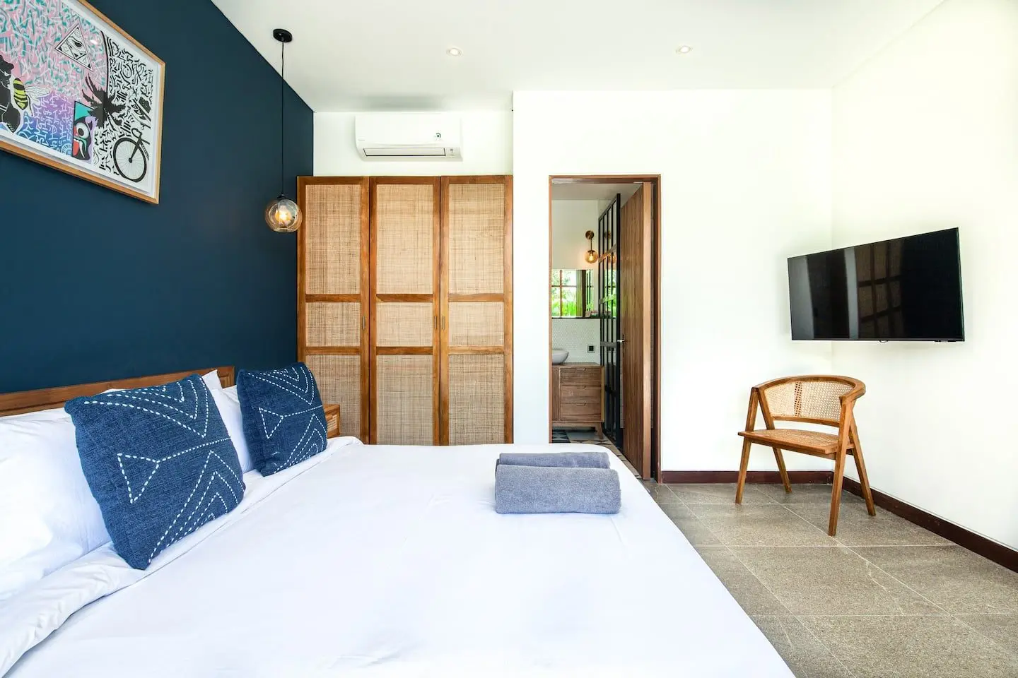 New Luxury Villa in Canggu Pererenan 5 Bedrooms — image 3
