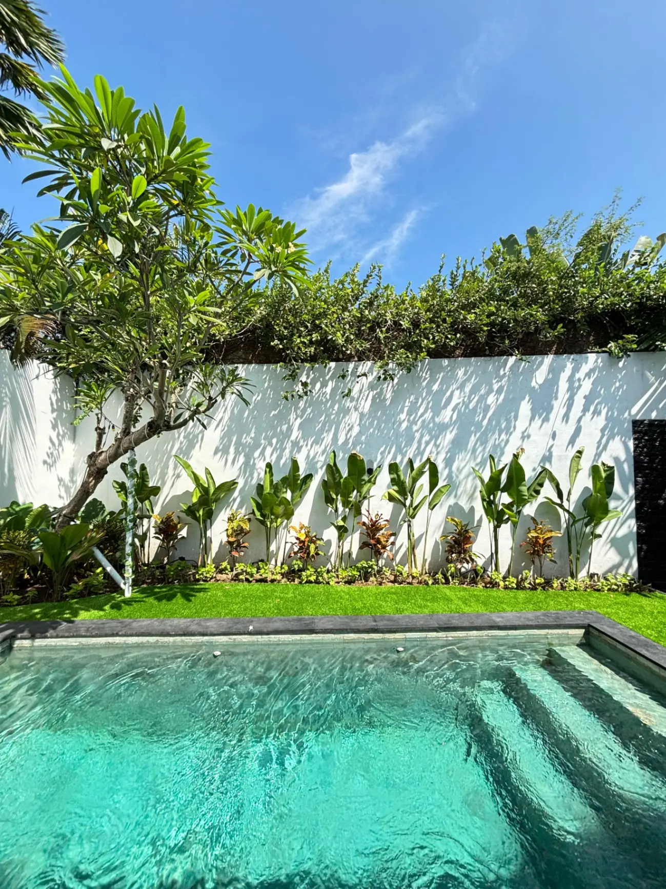 Brand New Villa in Prime Seminyak Location close to Double Six Beach and La Favela Club — image 3