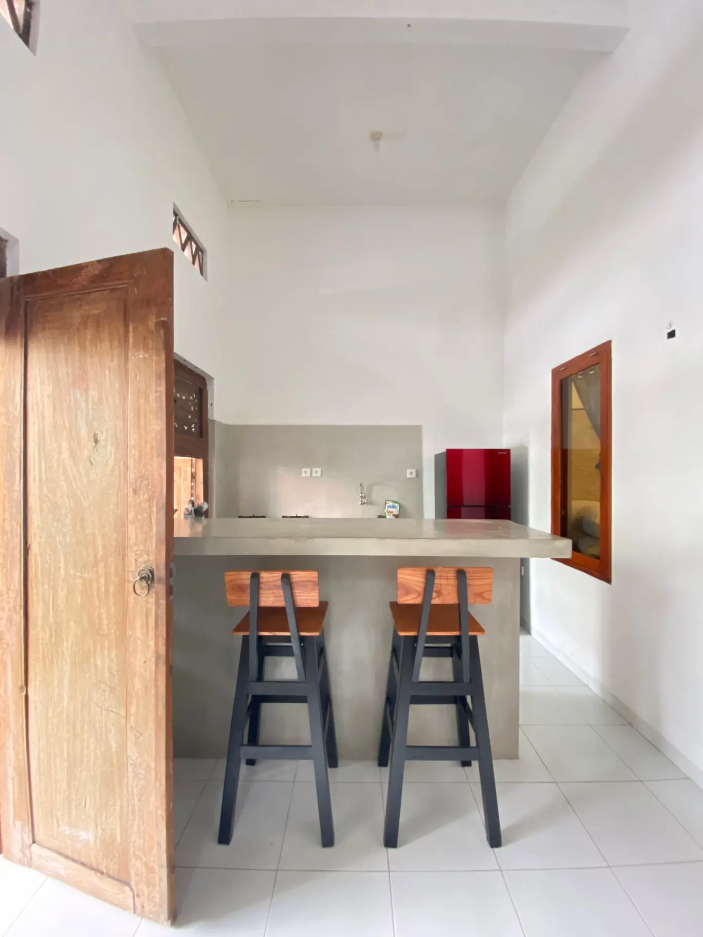 Brick house in Canggu — image 1