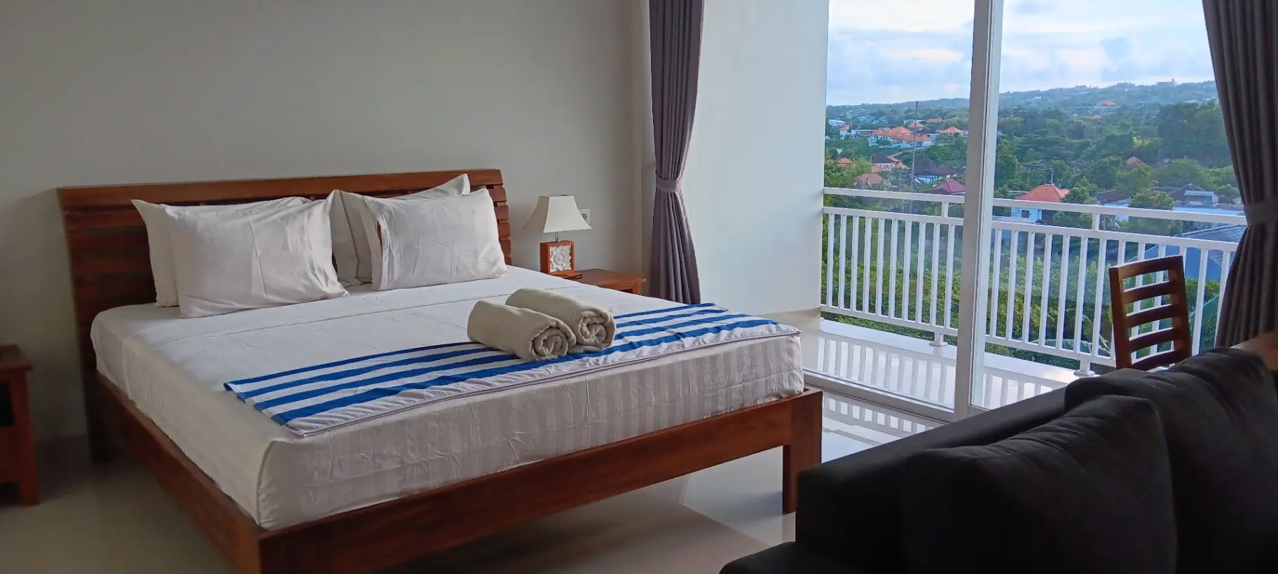Sarining/suar guest house