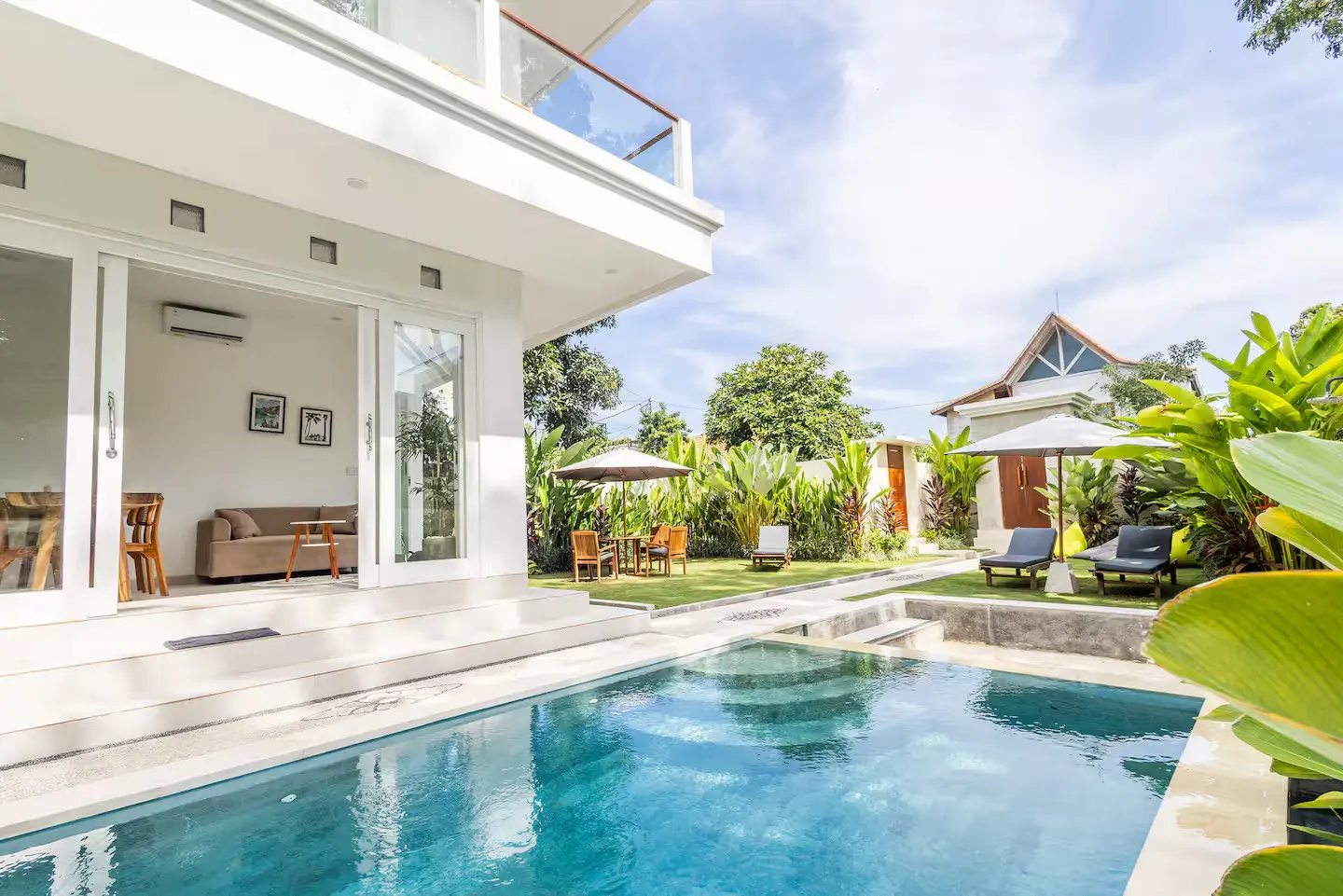 Spacious 3BR Villa - Centre of Canggu — image 1