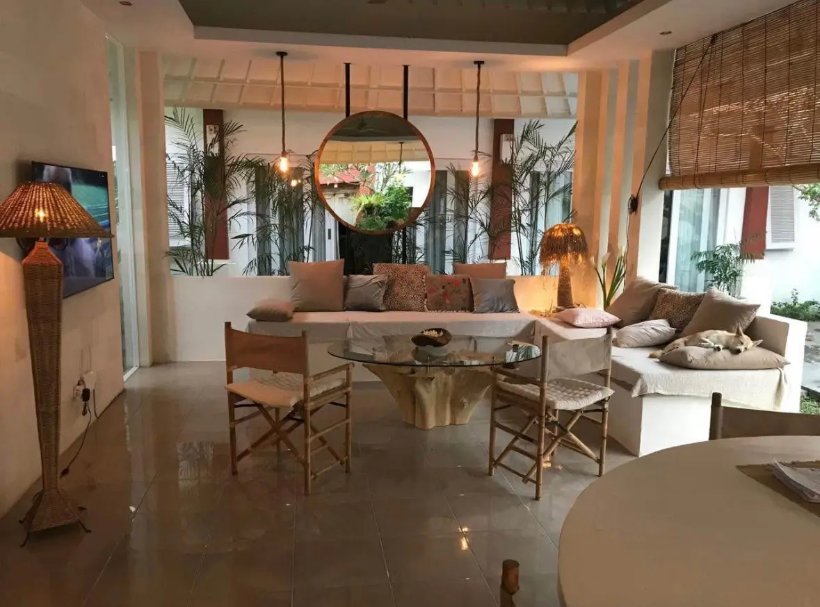 3-BR Villa to share
