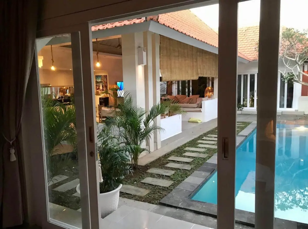 3-BR Villa to share — image 2