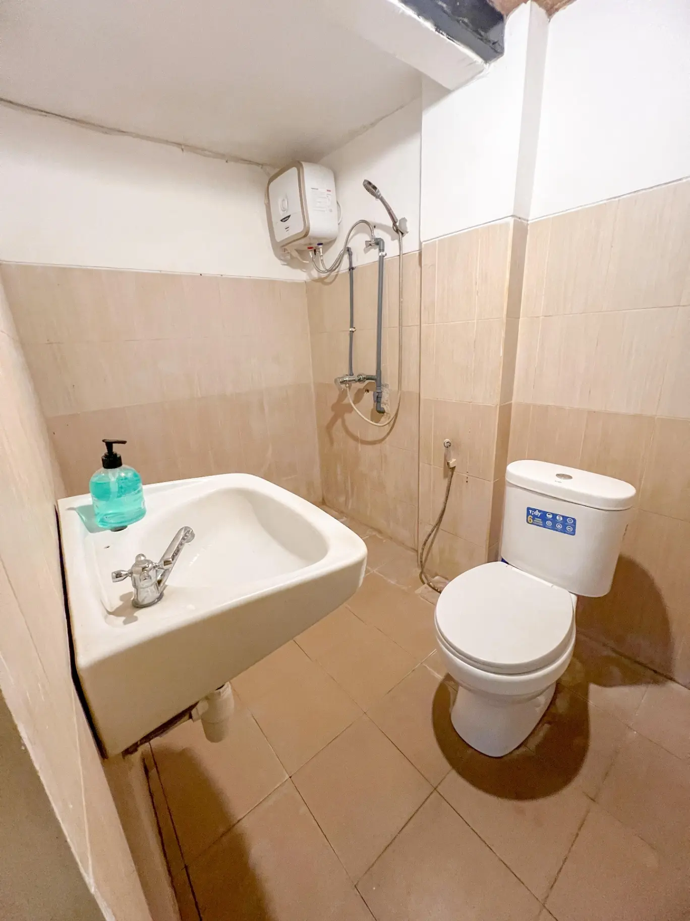Stylish 1BR Loft in Mertanadi Seminyak — image 4