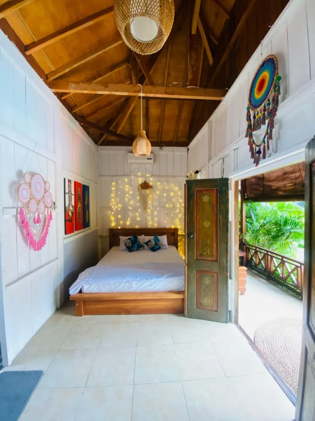 For rent 1 bedroom villa joglo style location in canggu — image 4