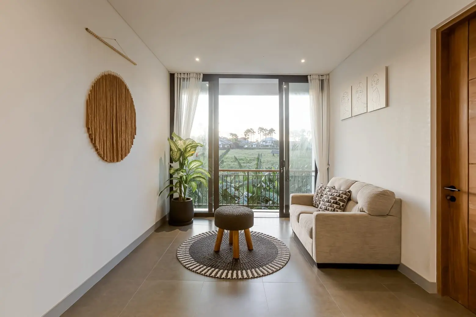 4BR Tropical Villa with Amazing View in Canggu — image 4