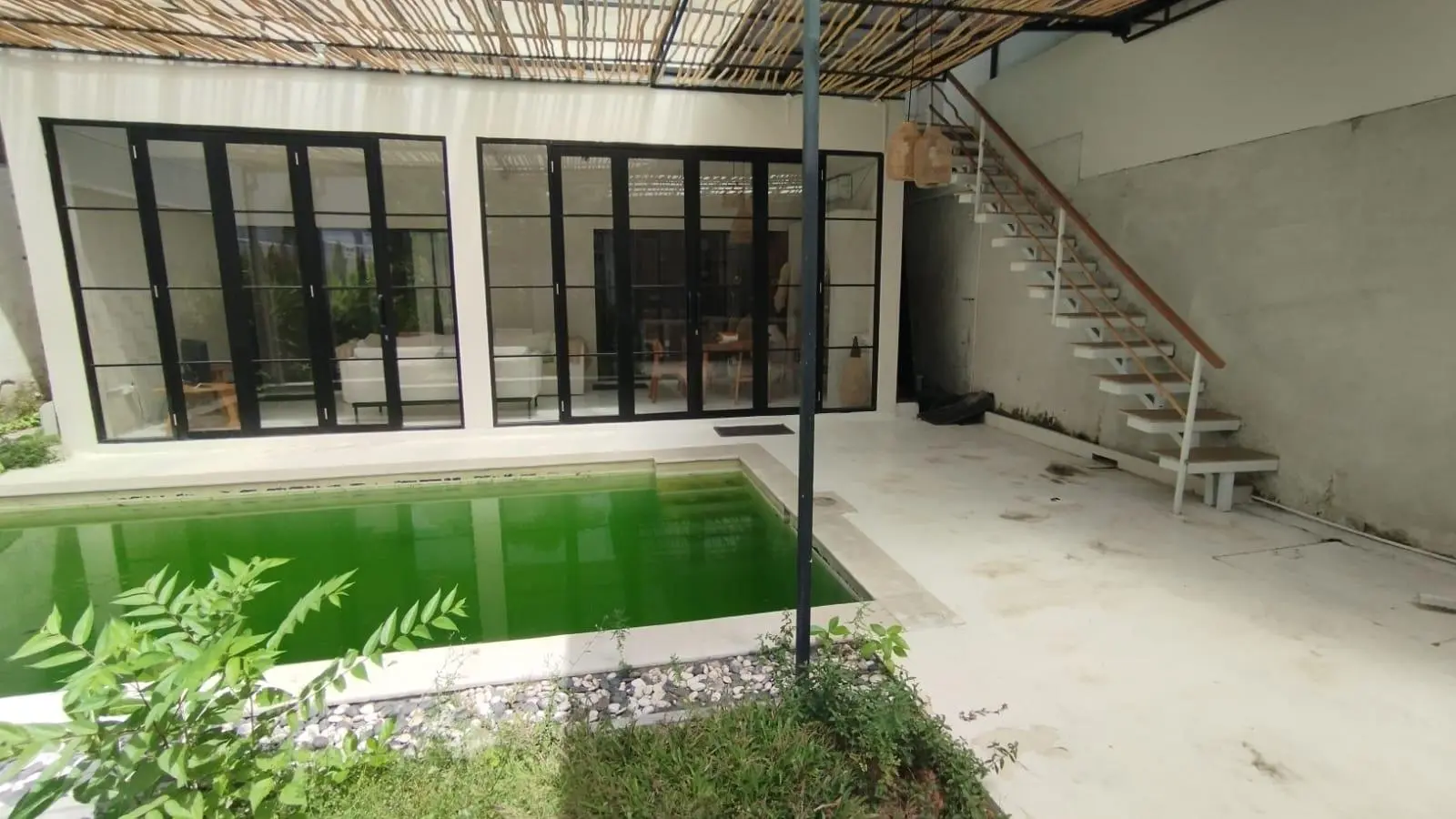 Renovation Needed: 4BR Villa for Sublease in Seminyak — image 2