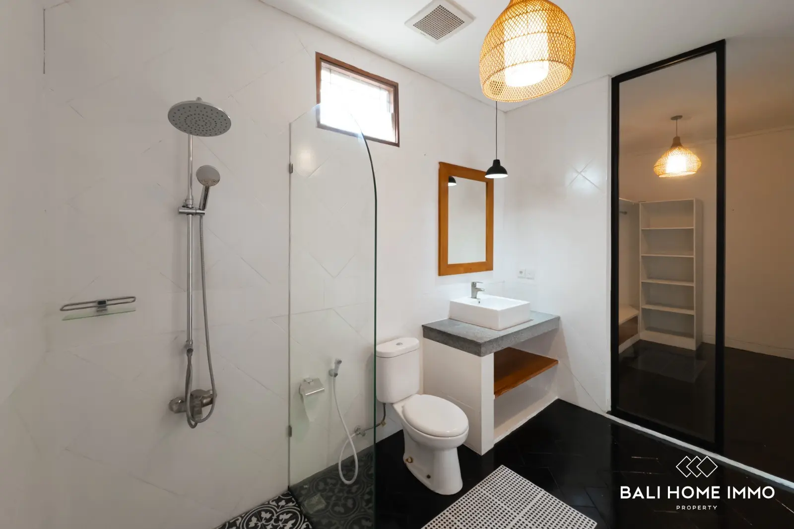 New villa in Canggu Berawa — image 1