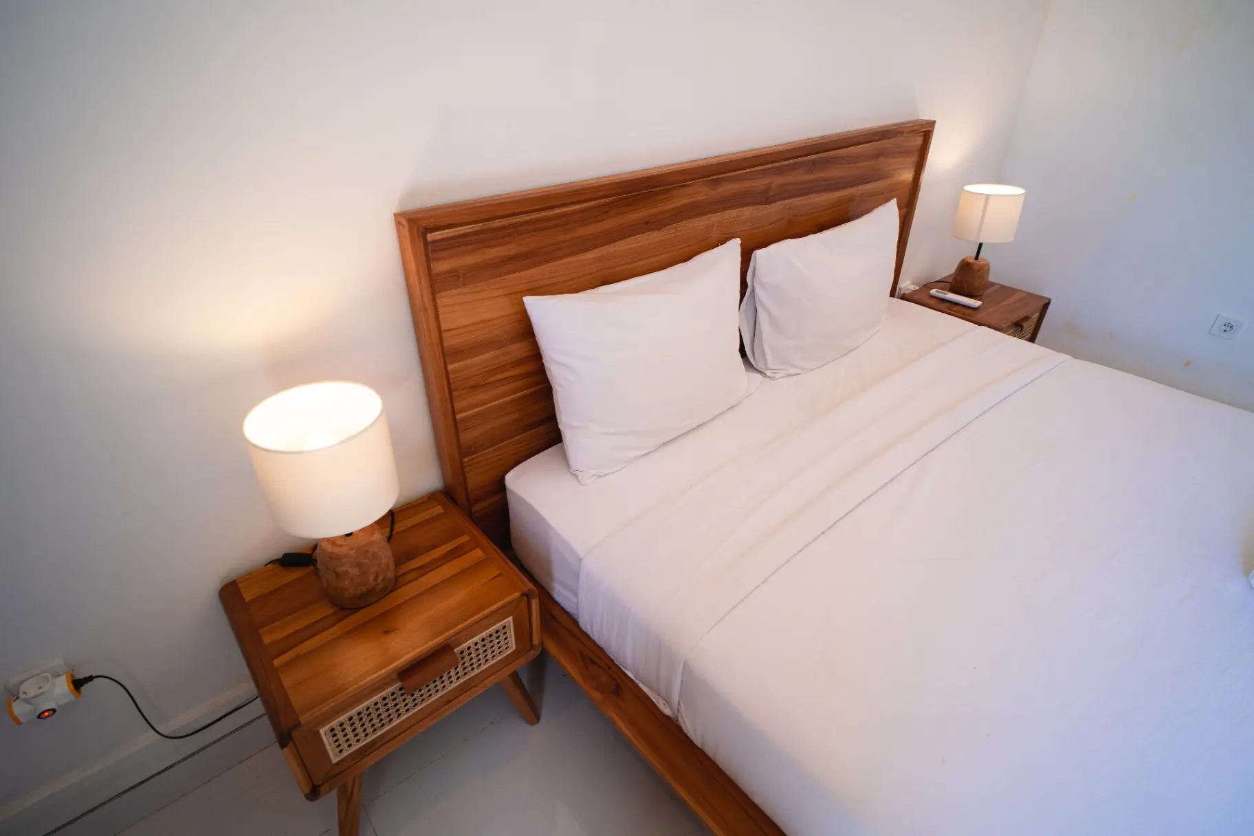 Villa Elena Z - Cozy 3BR Villa with Rooftop Gazebo & Rice Field Views — image 3