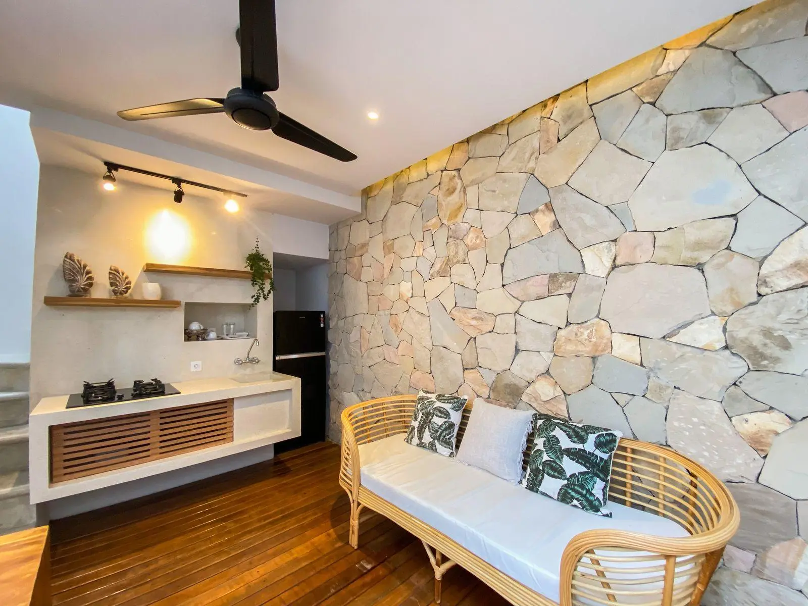 Cozy 2BR Villa in Pererenan — image 1