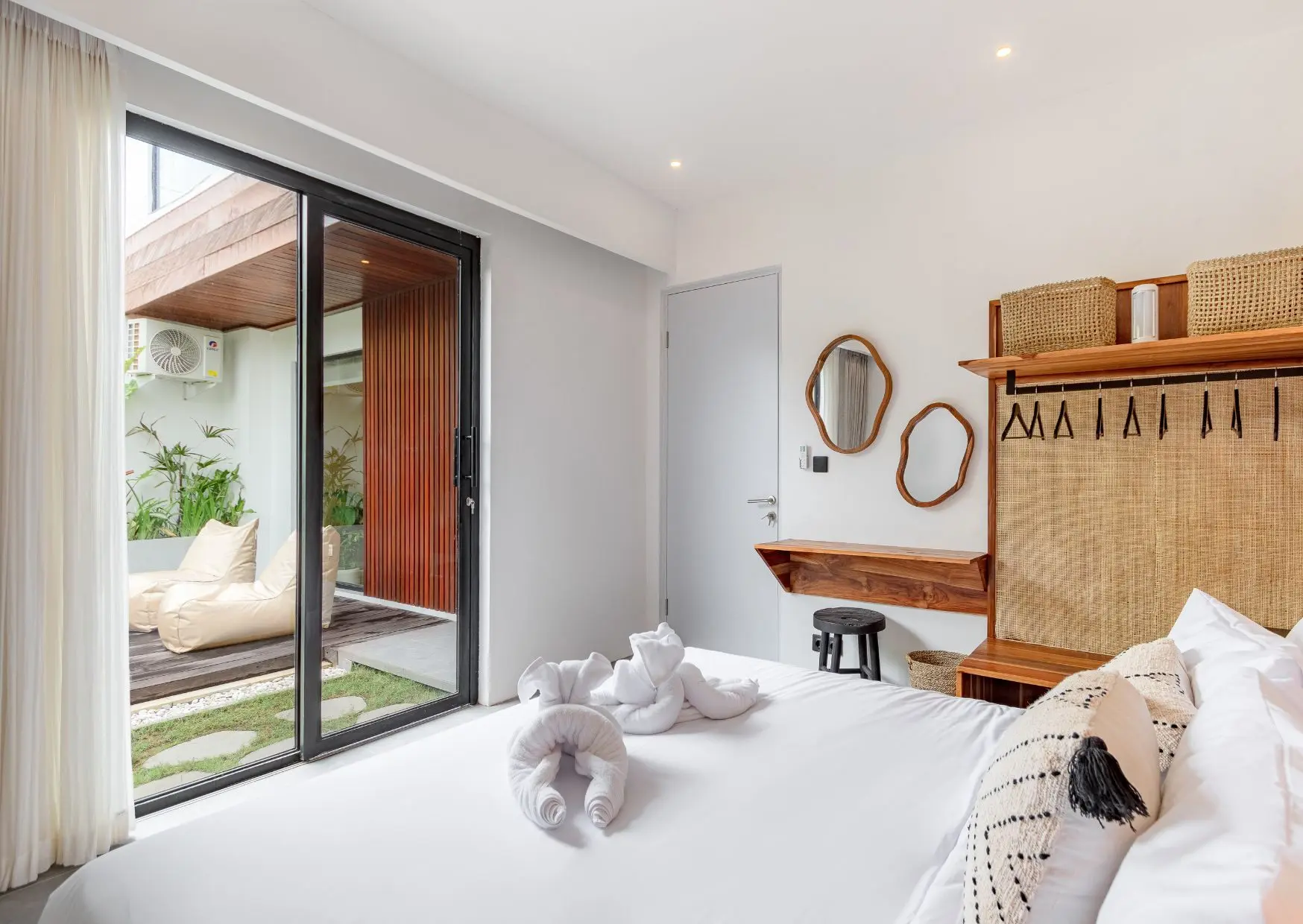 Brand New 2BR Villa in Central Pererenan — image 3