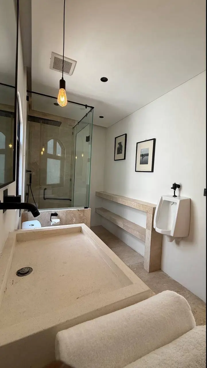 Designer 2-bedroom Villa in Canggu — image 2