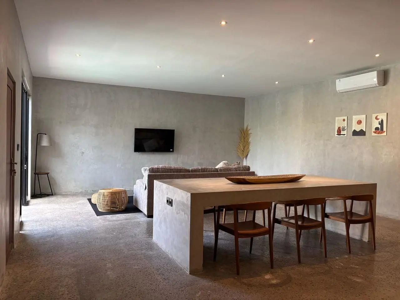 MODERN 3 BEDROOM VILLA available for rent in Padonan. — image 2