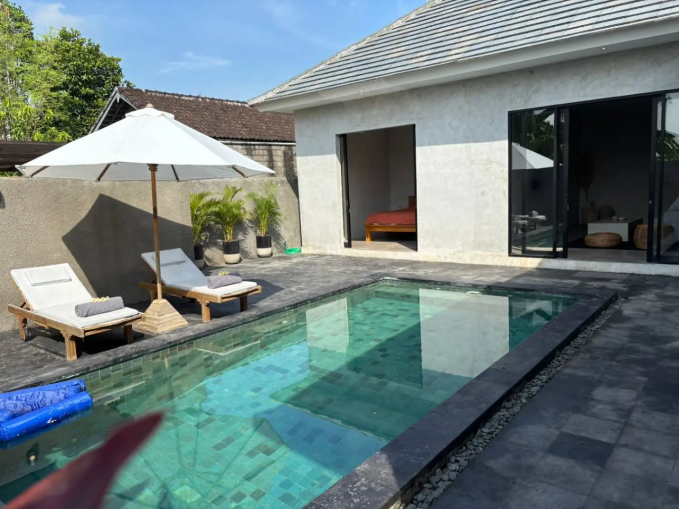 MODERN 3 BEDROOM VILLA available for rent in Padonan.
