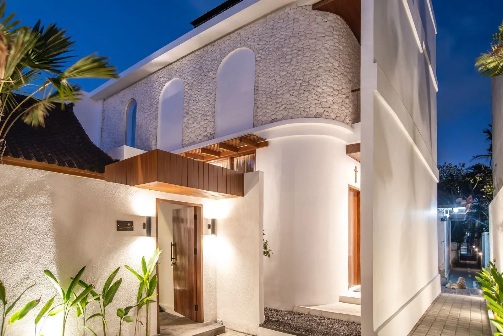 Berawa 3 Bedroom Villa — image 2