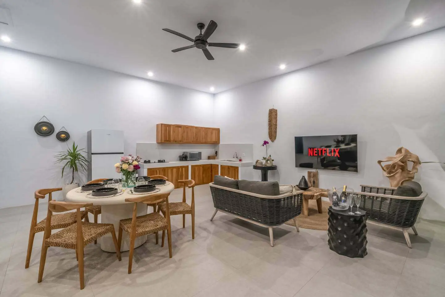 Tropical 3 Bedrooms Villa in Pererenan — image 4