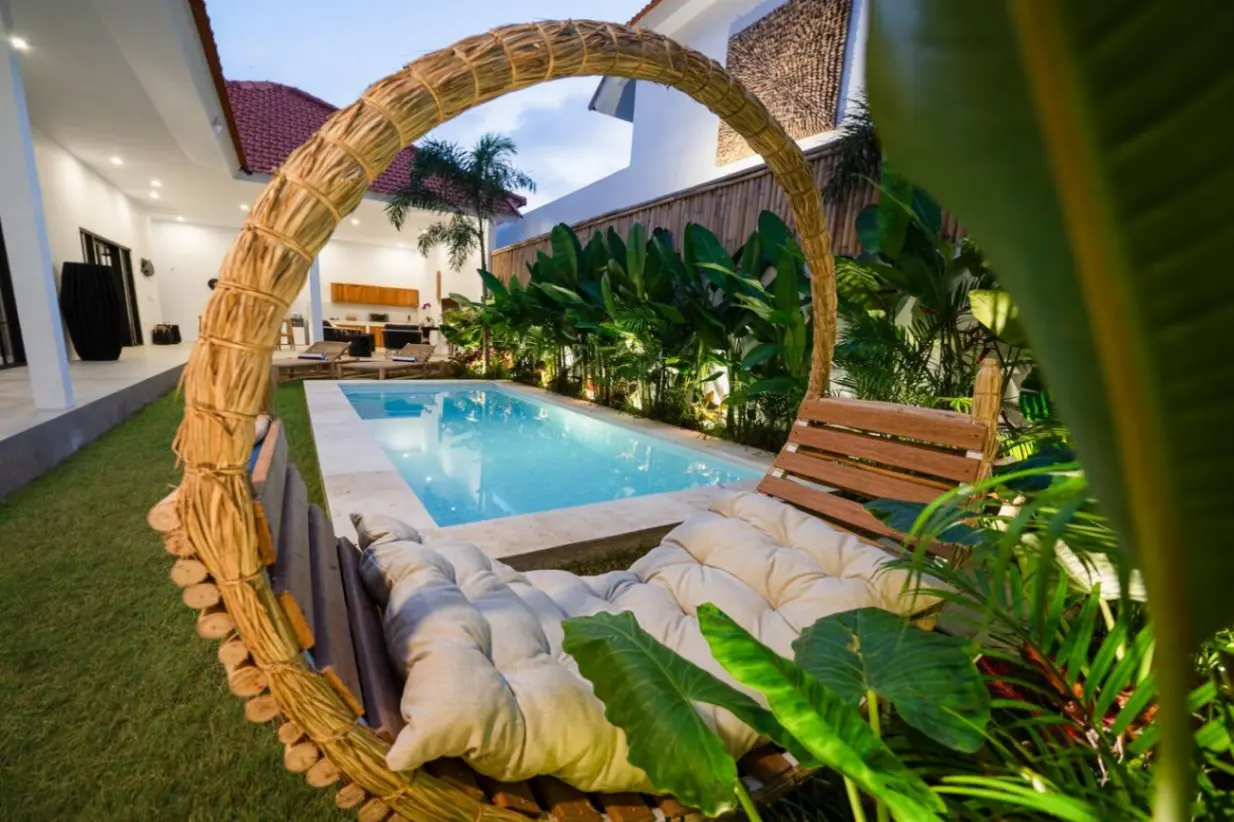 Tropical 3 Bedrooms Villa in Pererenan — image 3