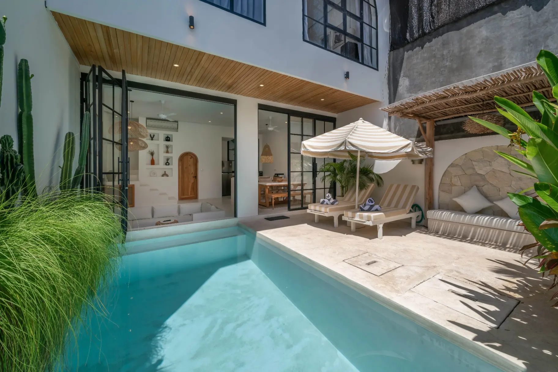 Villa Sunrise - 2BR Stylish Villa in Canggu !