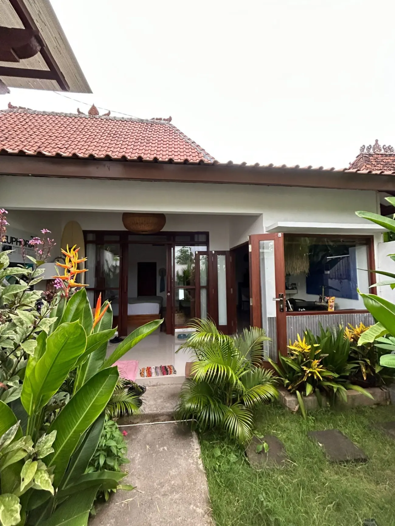 1 Bedroom Near Thomas Beach