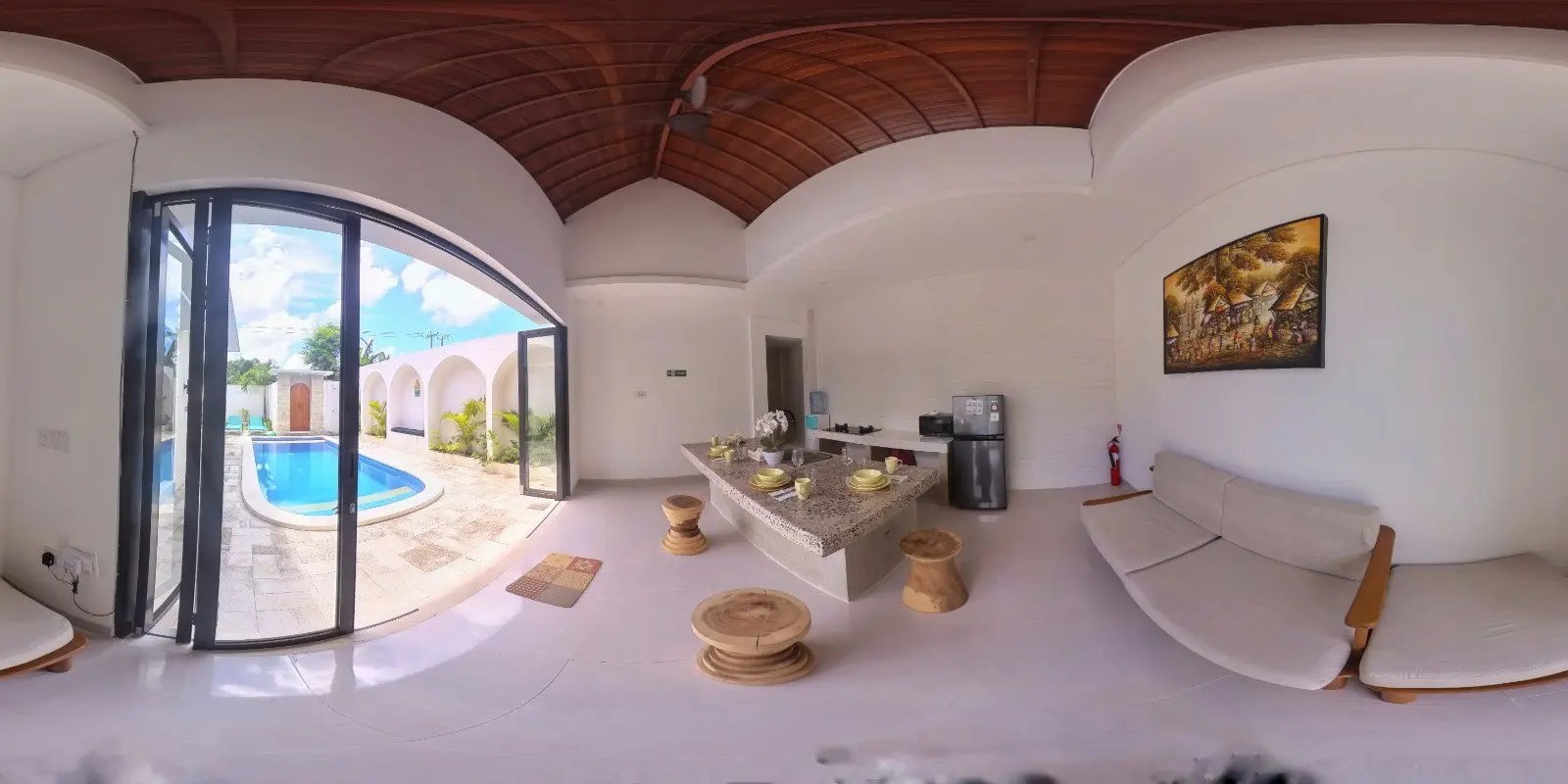 Charming 2-Bedroom Villa in Peaceful Seminyak — image 2