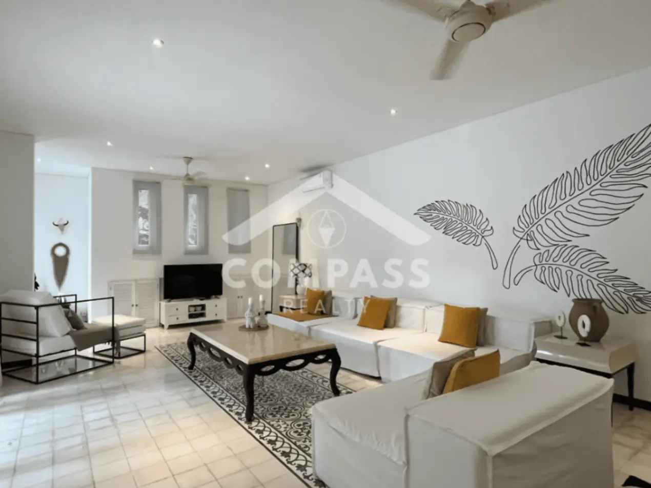 3BR Colonial Beauty in Canggu Central — image 2