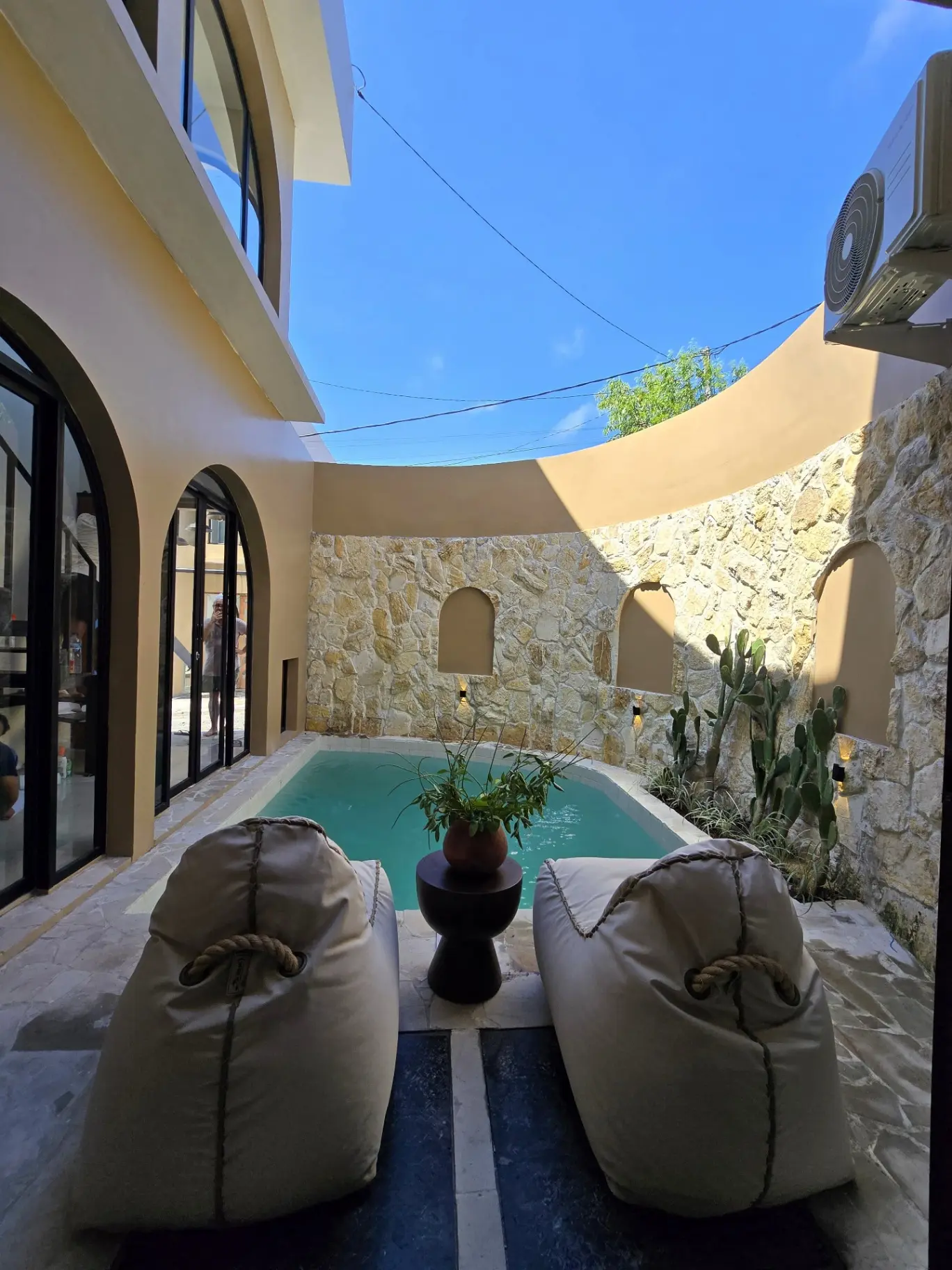 Uluwatu Luxury Loft Villa Private Pool 6 mins to beach — image 2