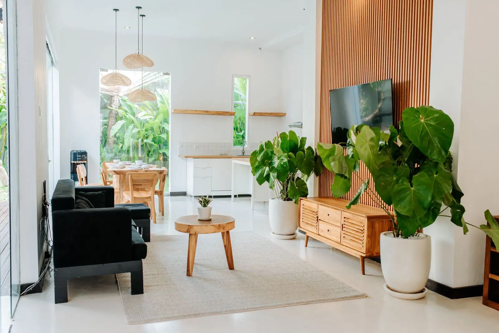 CANGGU CENTRE VILLA — image 4