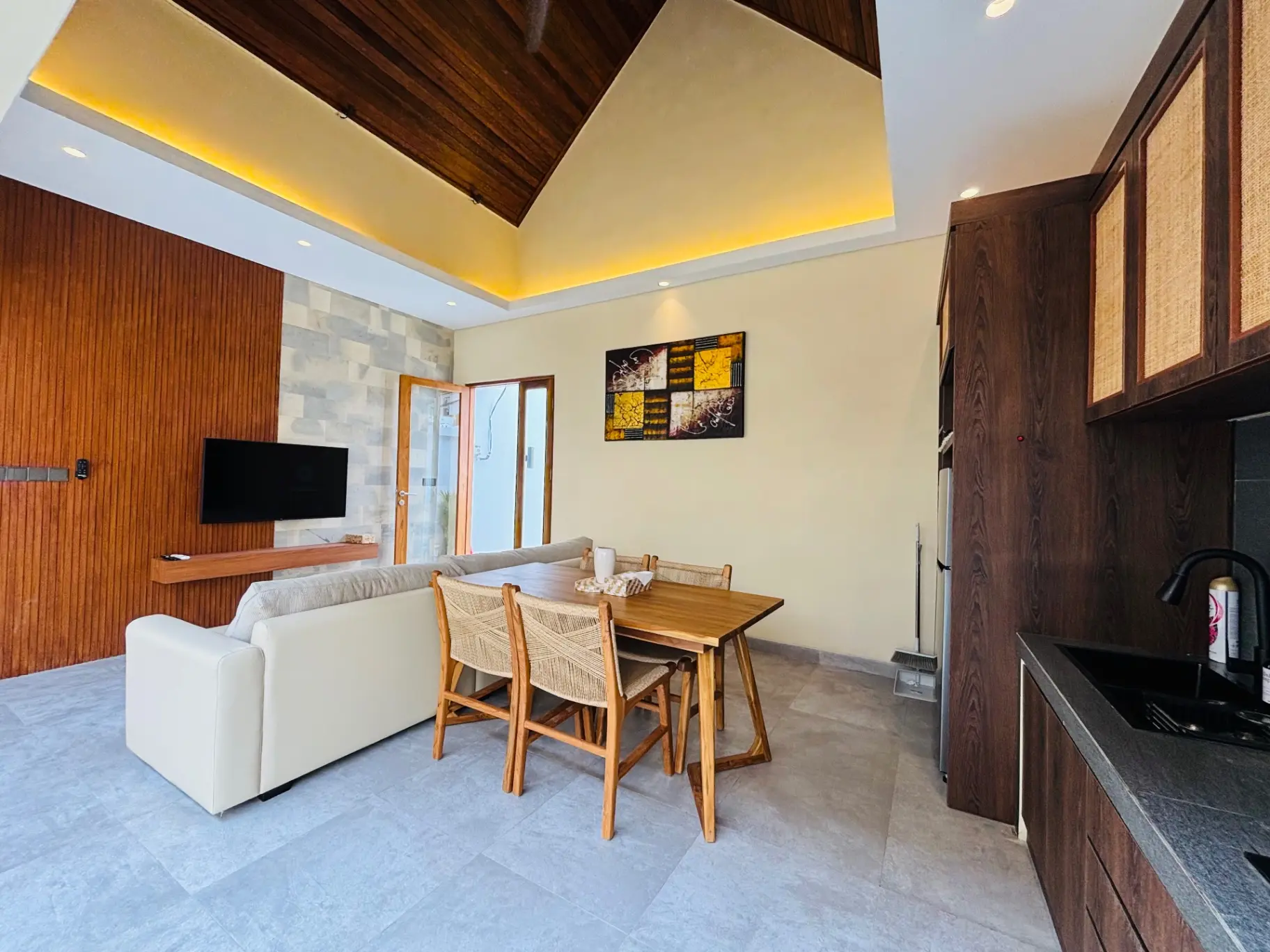 2 bedroom pool villa — image 2