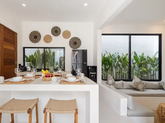 NEW MODERN 2BDR VILLA central BERAWA Canggu — image 2