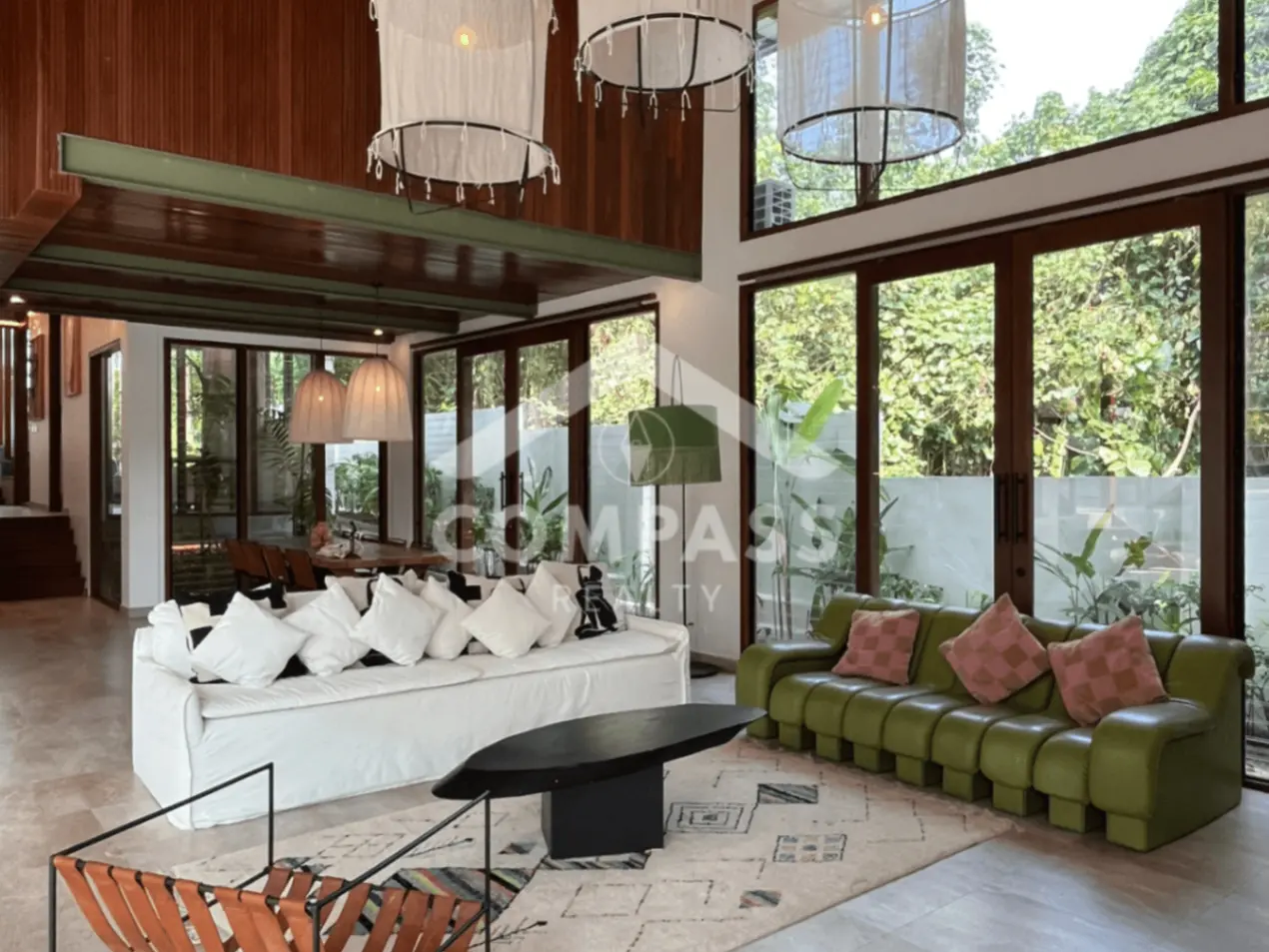 4BR Tropical Escape in Tumbak Bayuh — image 2