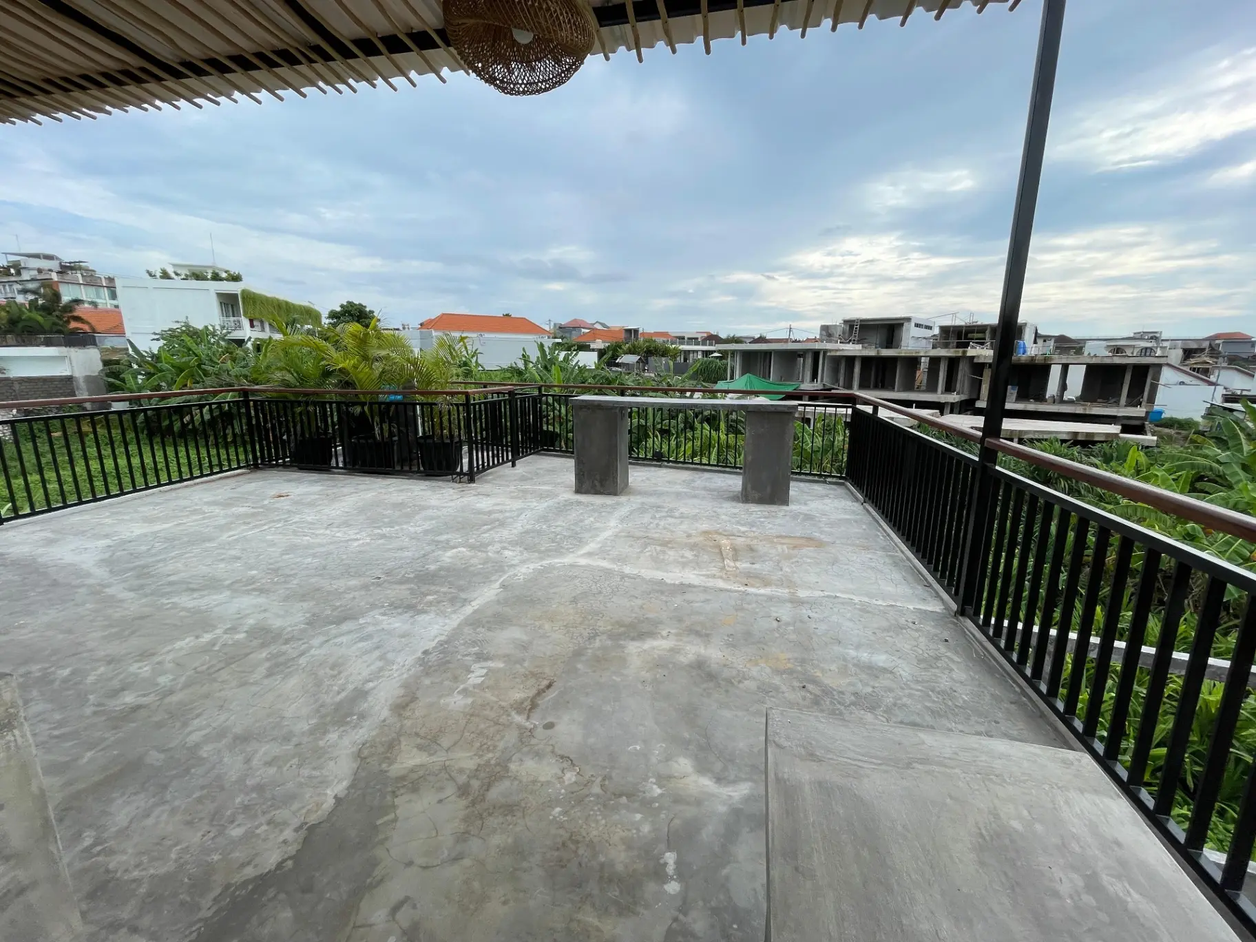 Partially furnished villa in Canggu — image 2
