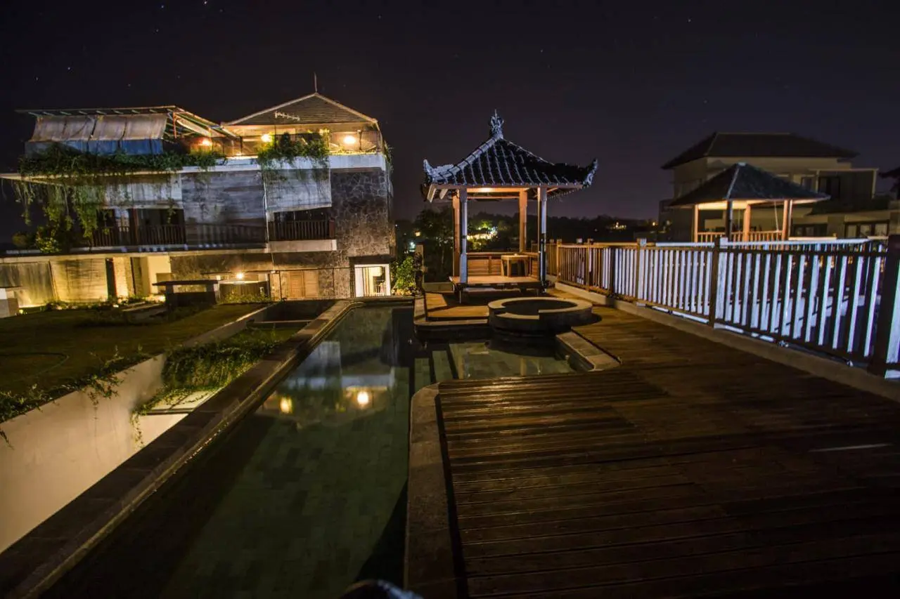 beautiful villa in uluwatu with ocean view — image 2