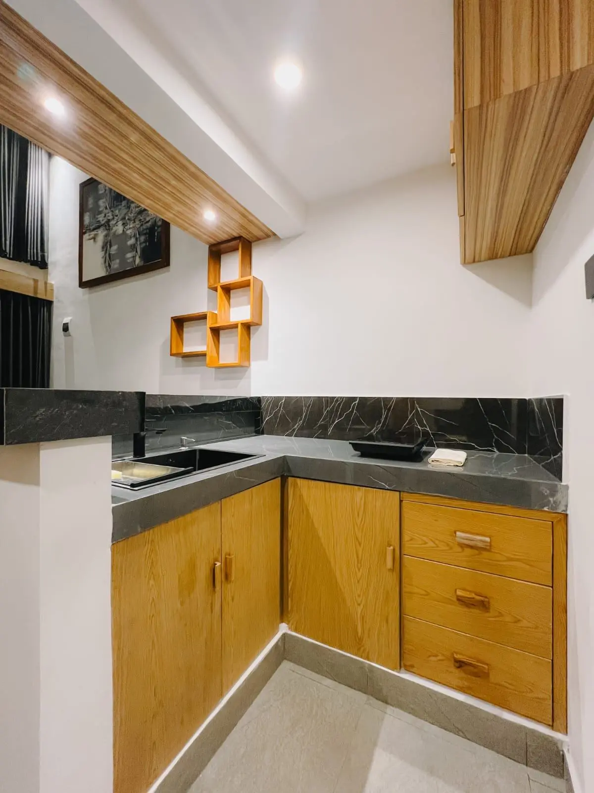 Prime Leasehold Opportunity in Pererenan: 6 Apartments + 1 Villa for Lease — image 3