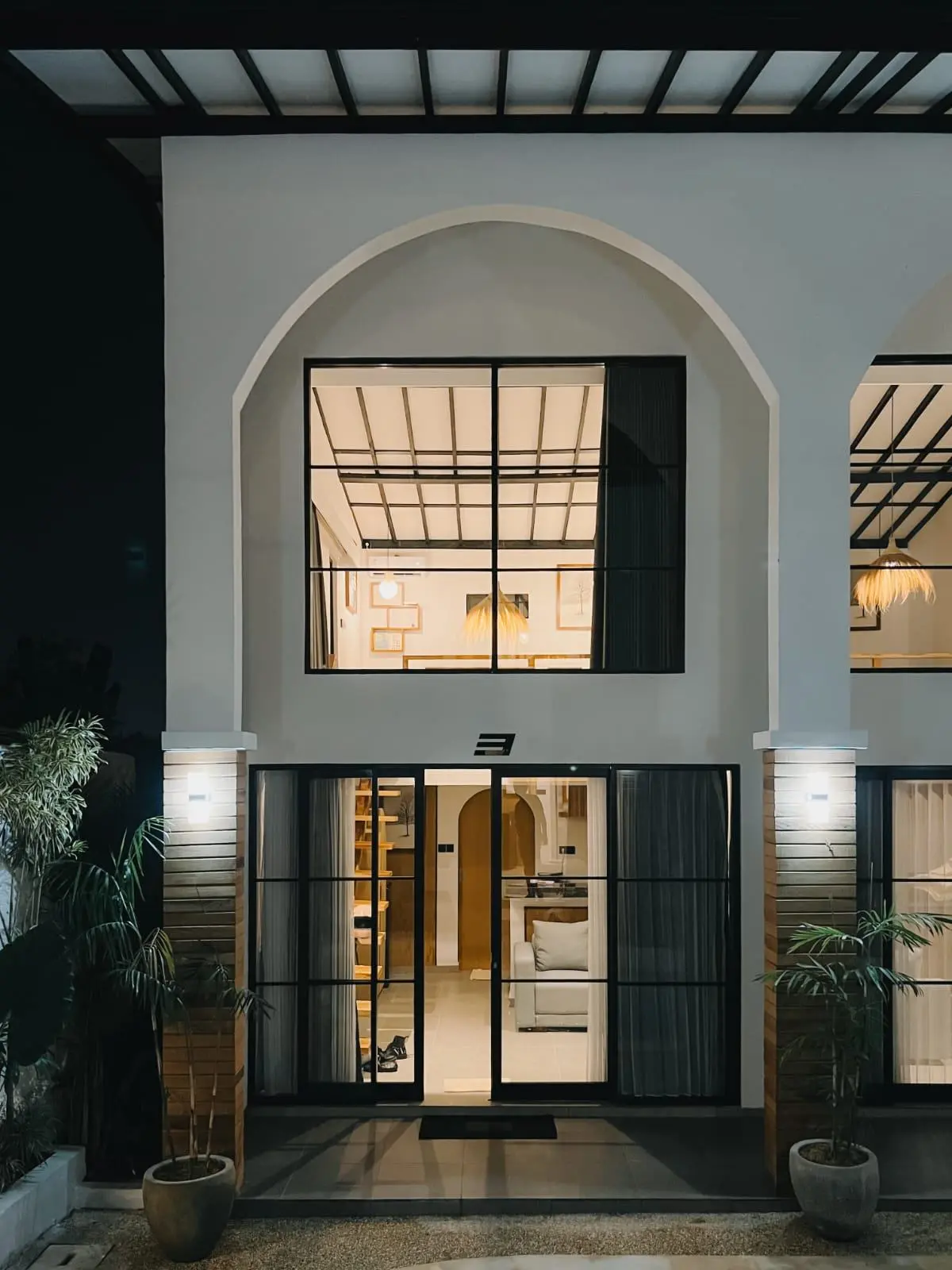 Prime Leasehold Opportunity in Pererenan: 6 Apartments + 1 Villa for Lease