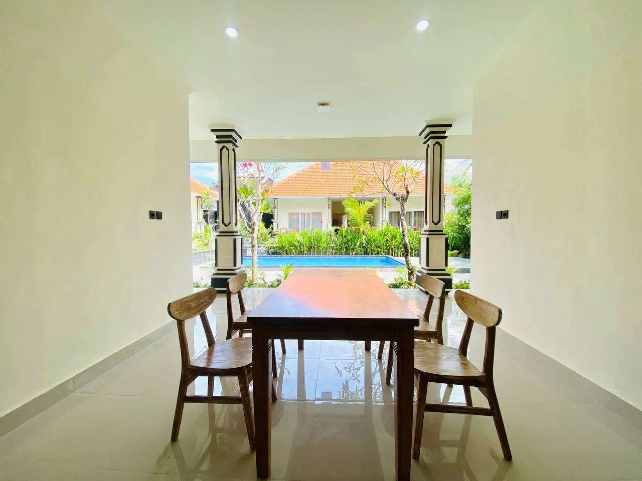 SPACIOUS 8-BEDROOM BALINESE GUEST HOUSE WITH POOL IN PADONAN – AF364 — image 3