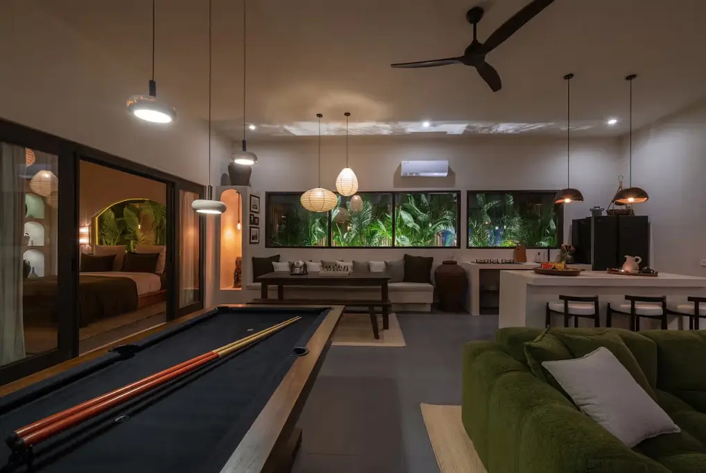 TROPICAL VILLA 5 MINUTES TO PERERENAN BEACH - YO149 — image 2
