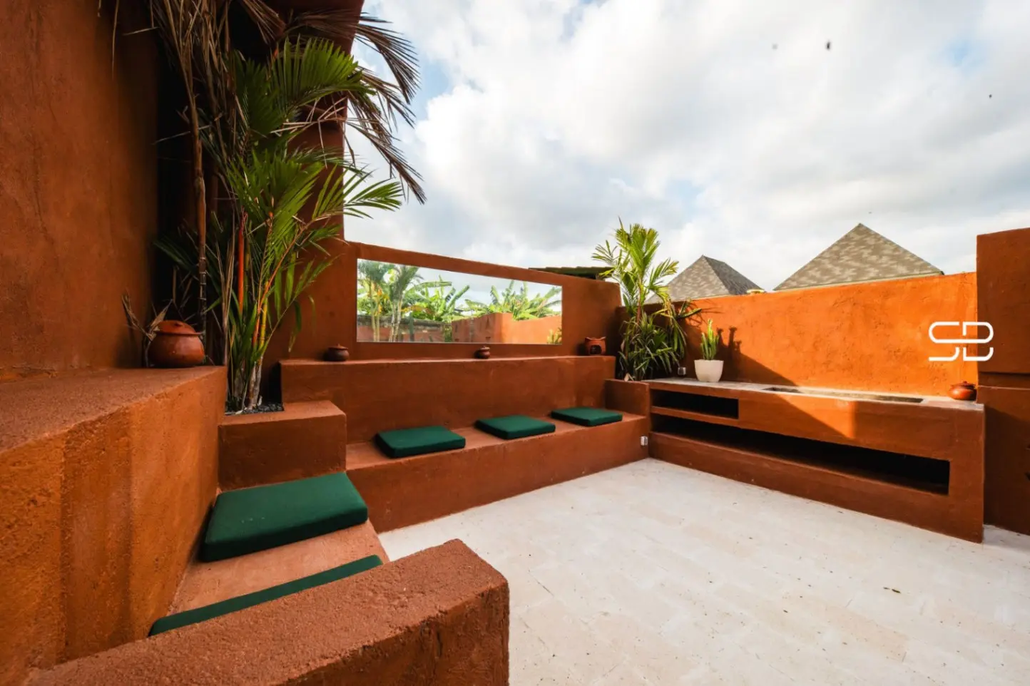 3 Bedrooms Moroccan Villa Style in Secludes Oasis Nyanyi Area - AR15 — image 3