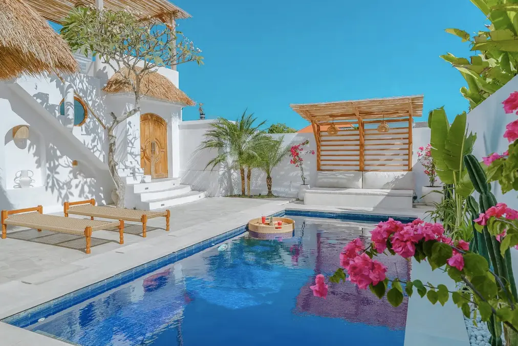 3 BEDROOMS VILLA 5 MINUTES TO ECHO BEACH – YO148