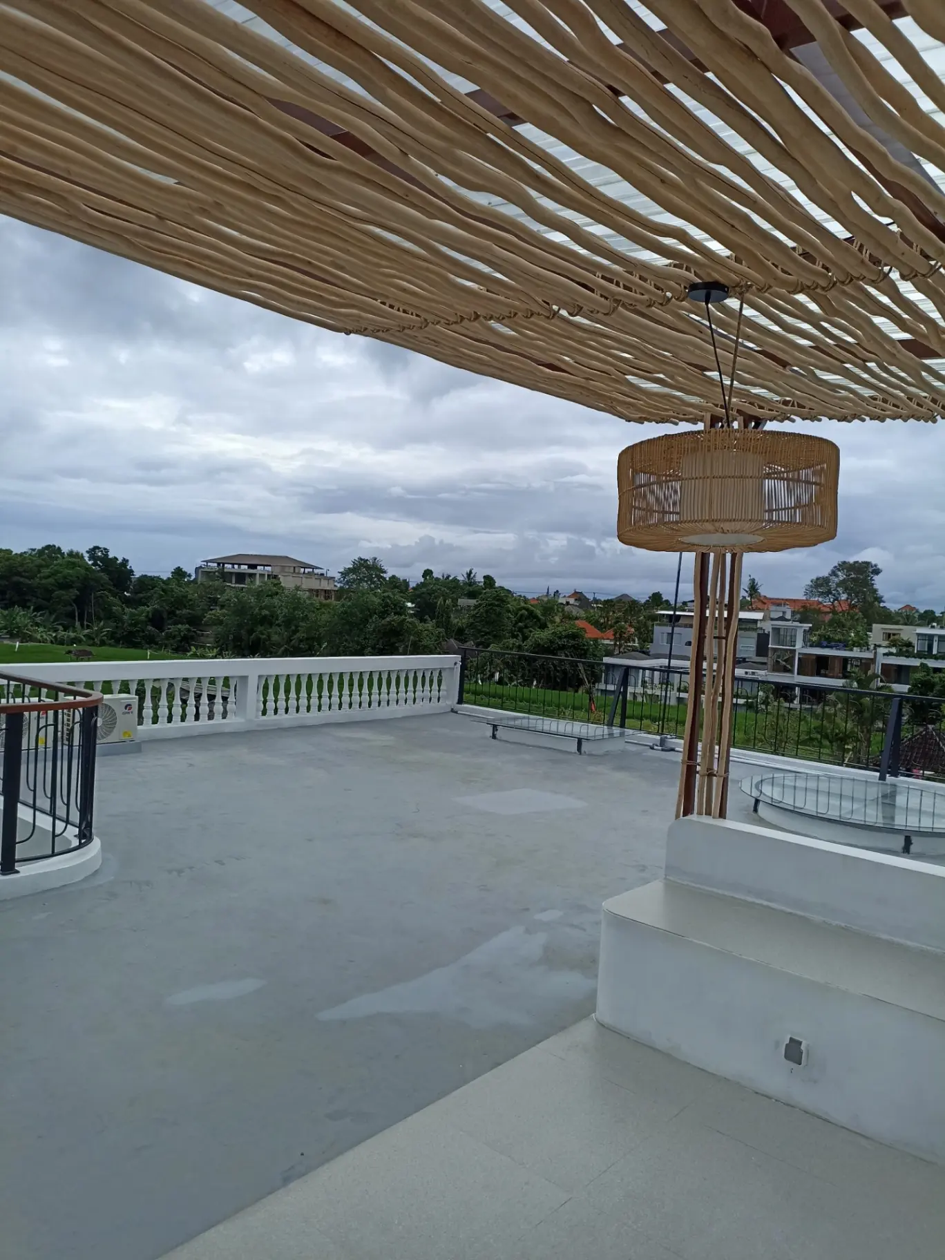 Brand new semi furnished villa with rice field view in Pererenan — image 2