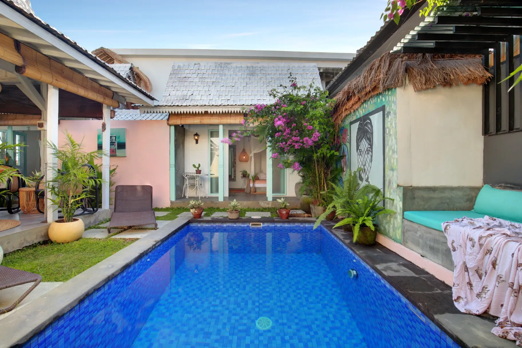 CANGGU 4 Bedroom best value beautiful pool villa in Babakan - bike parking only — image 3